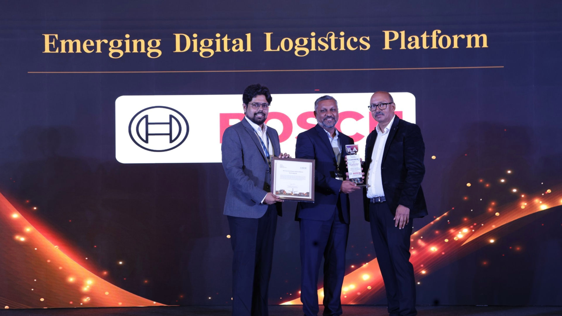 Ceremony picture Best Emerging Digital Logistics Platform 